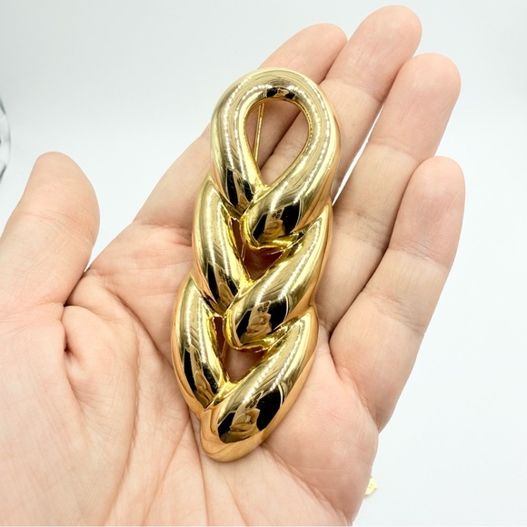 Vintage Gold Tone Rhinestones Monogram Swan Leaf Bow Tie Brooches Lot - Picture 5 of 10